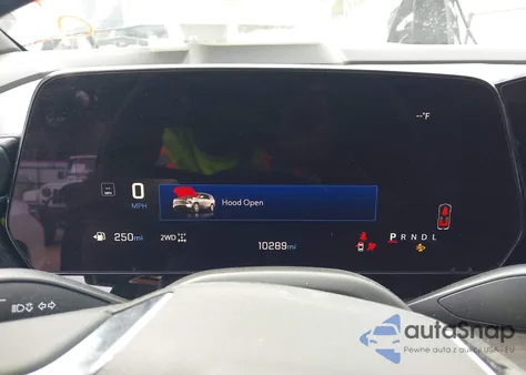 2025 Chevrolet Suburban 4Wd Lt z USA, uszkodzony, nr VIN 1GNS6CRD8SR206736